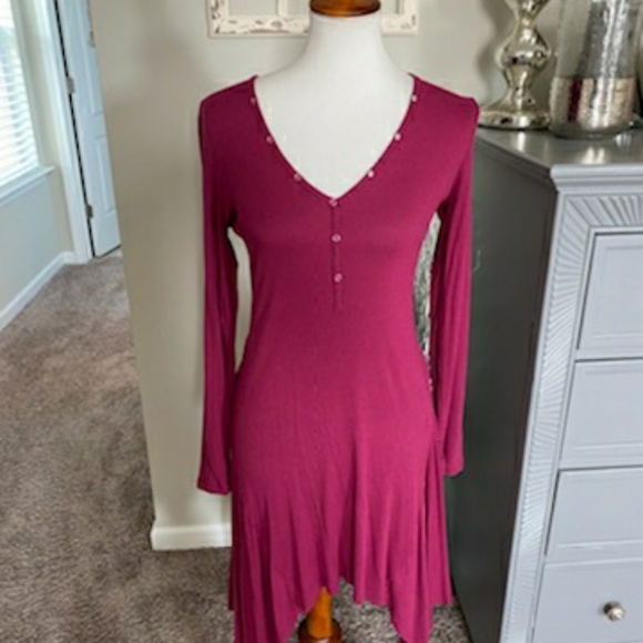 Venus maroon long sleeve dress - Picture 1 of 2